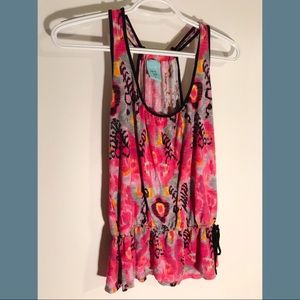 Racerback pattern shirt